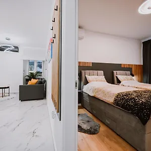 Old Square Apartment