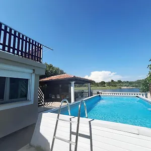 https://holiday-home-tereza.in-istria.net